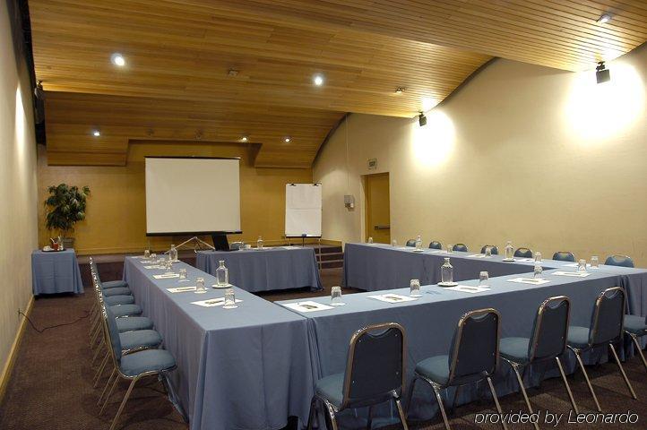 Hotel Leonardo Da Vinci Santiago Konforlar fotoğraf